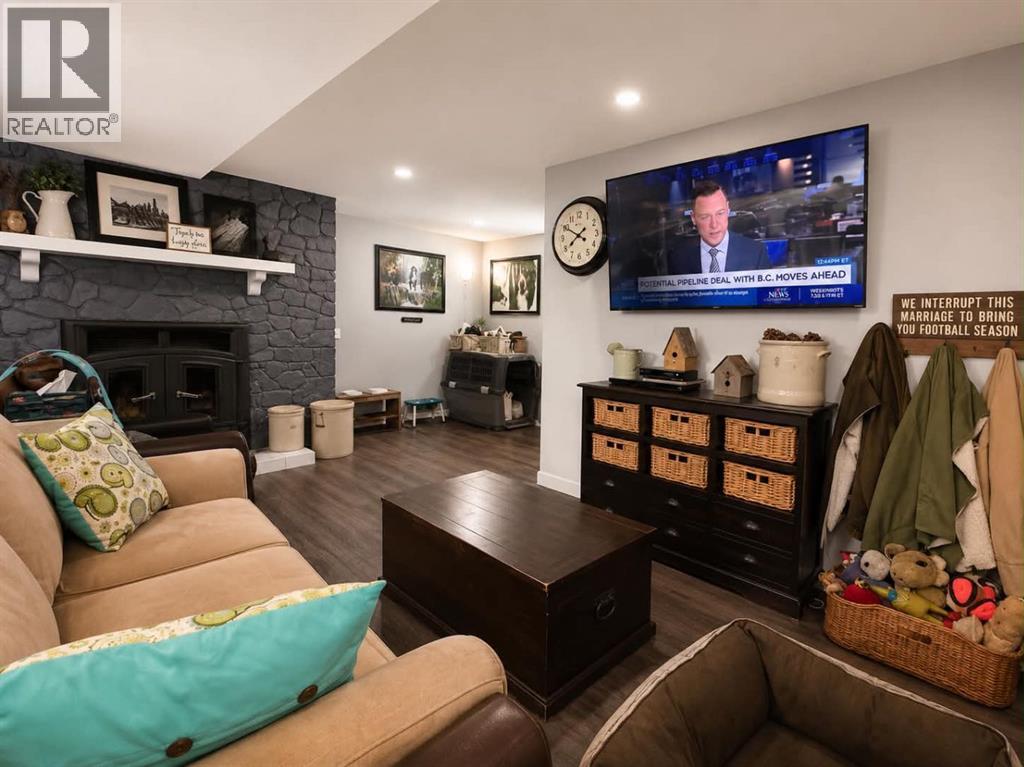 11307 Leonard Street — photo 16