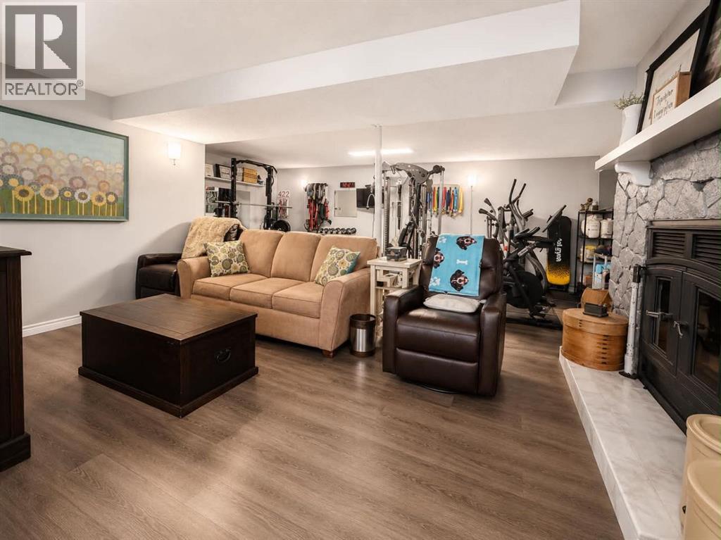 11307 Leonard Street — photo 17