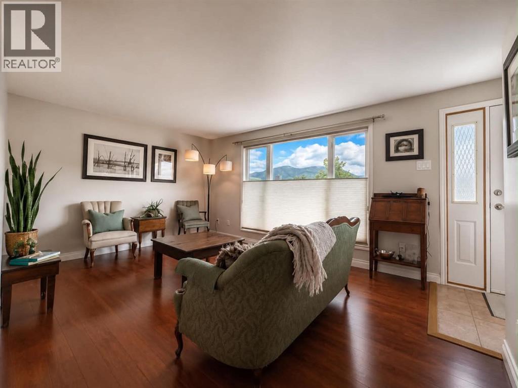 11307 Leonard Street - photo 3