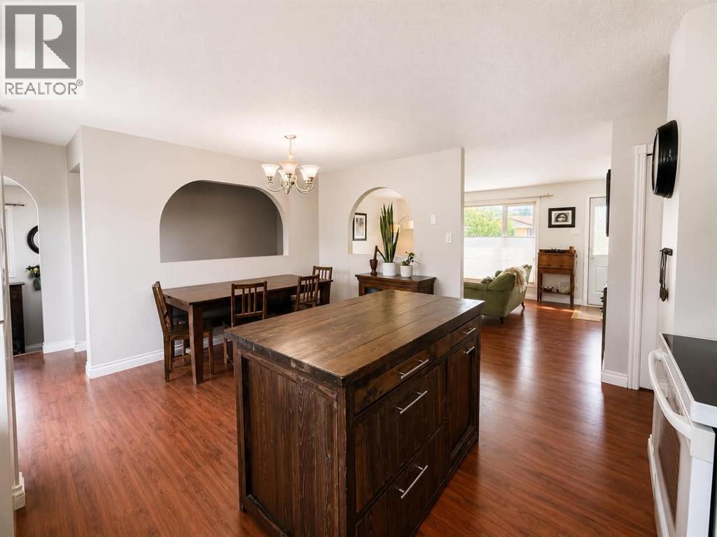 11307 Leonard Street — photo 6