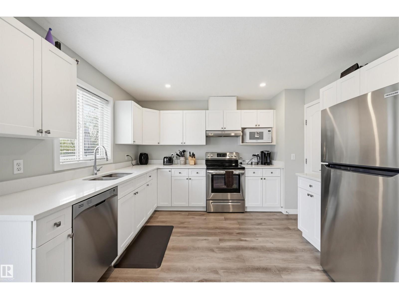 #11 3380 28A AV NW NW - 10