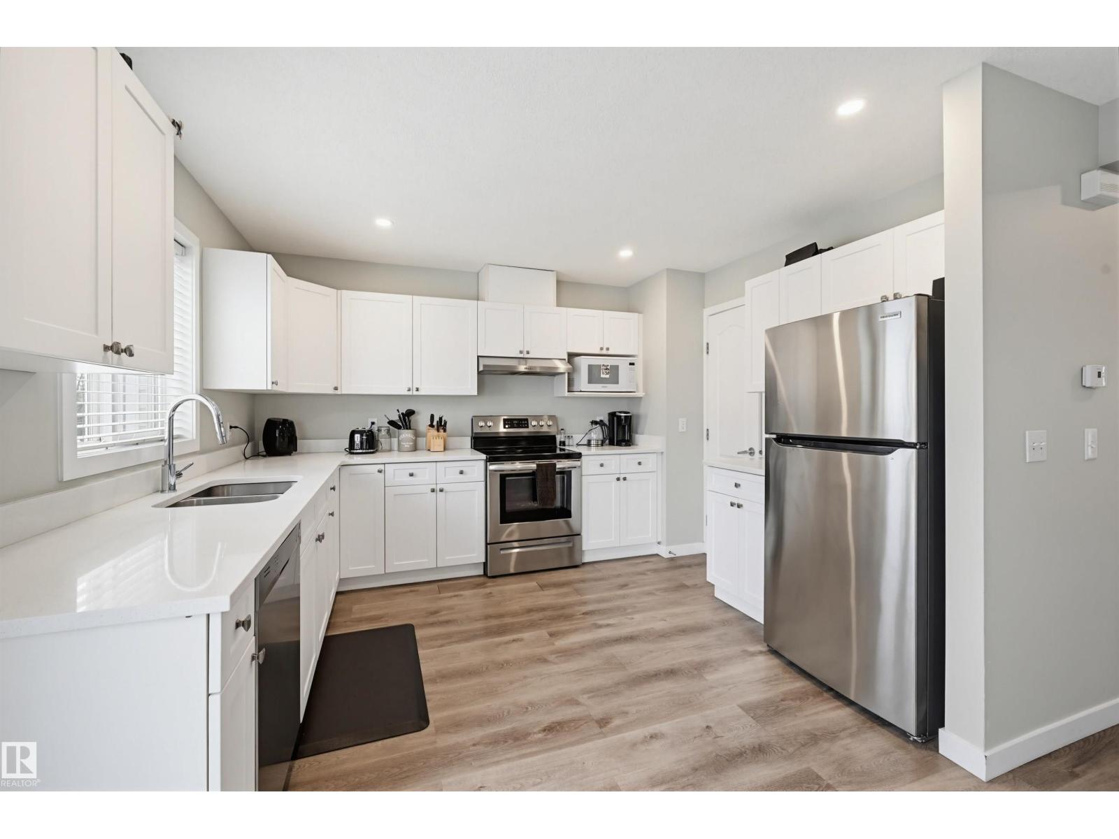 #11 3380 28A AV NW NW - 11