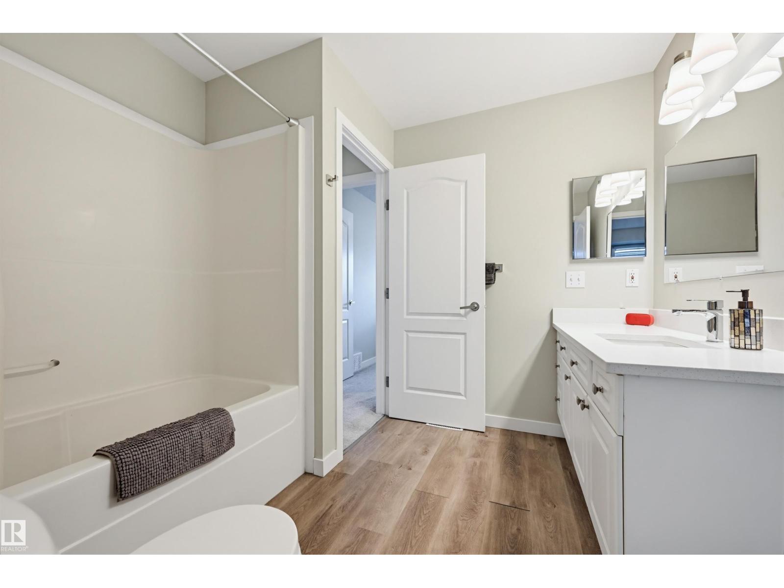 #11 3380 28A AV NW NW - 29