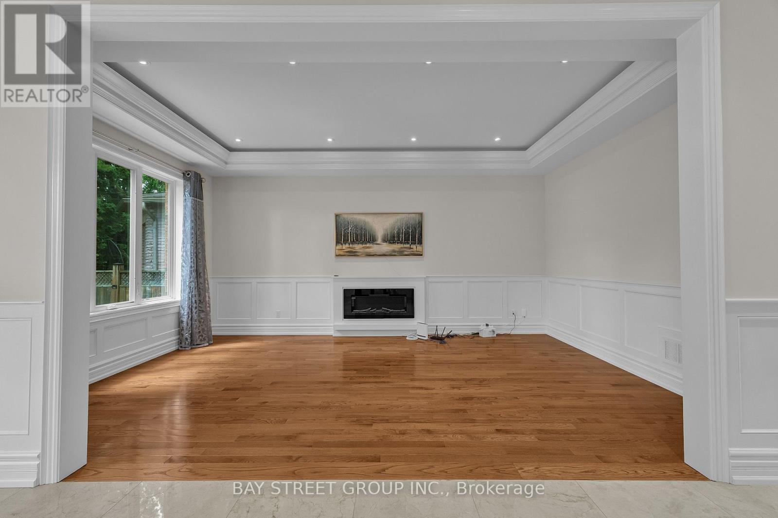 24 MURRAY AVENUE - 13
