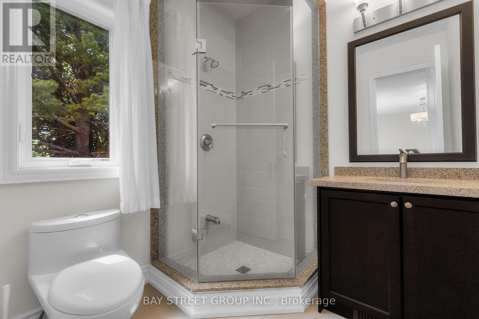24 MURRAY AVENUE - 22