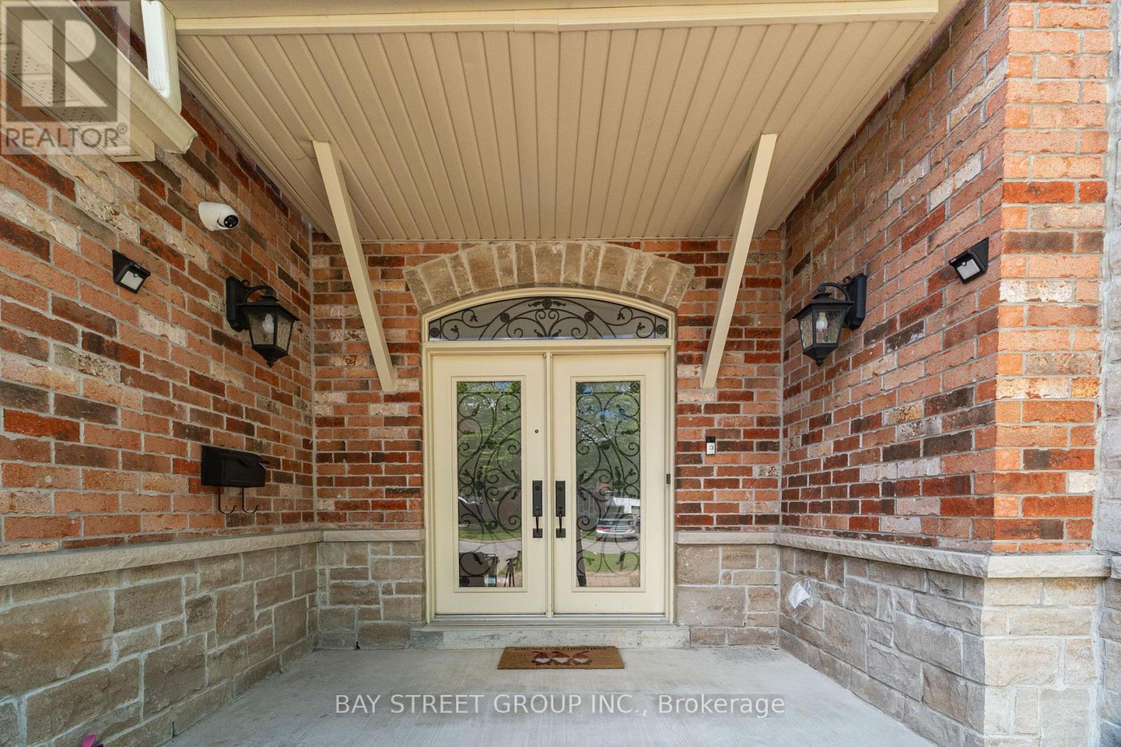 24 MURRAY AVENUE - 3