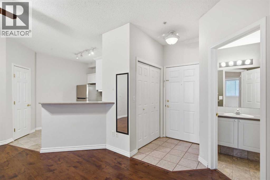 #103 126 14 Avenue SW - 15