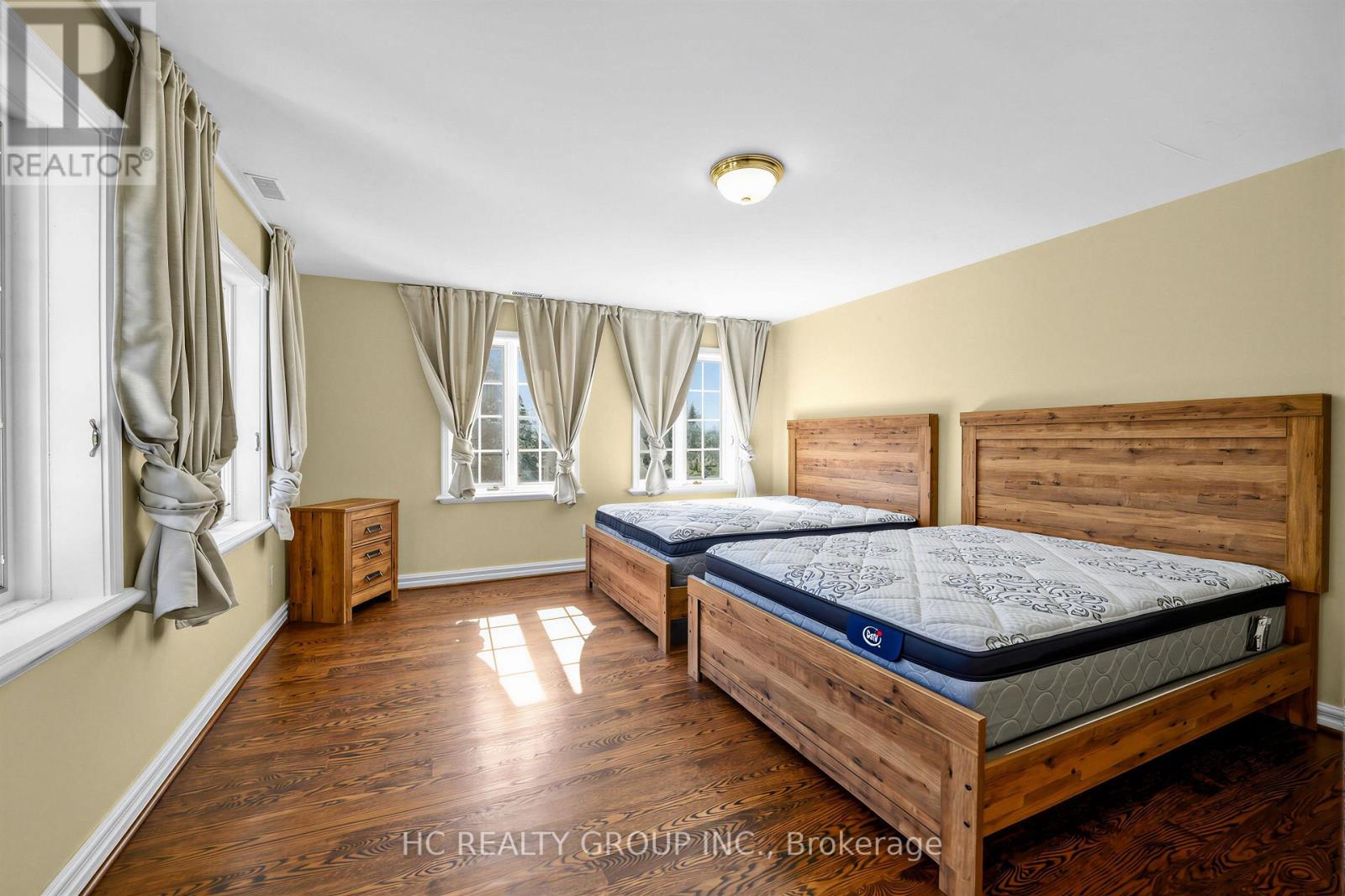 52 NOBLETON LAKES DRIVE - 25