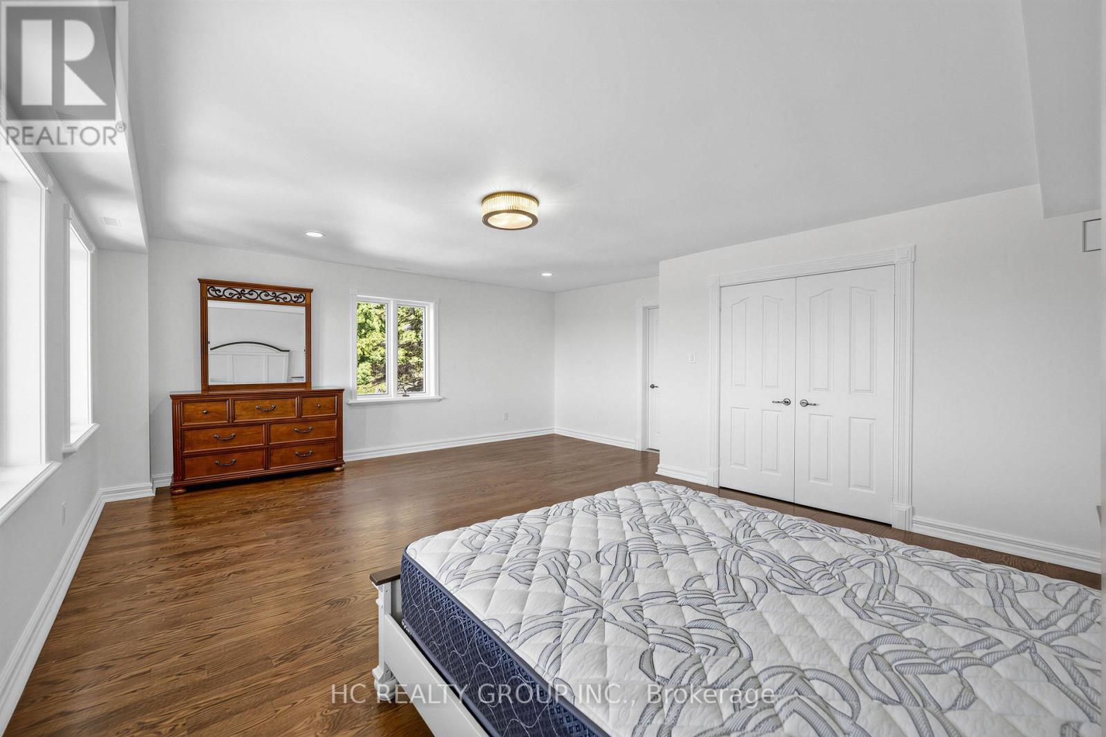 52 NOBLETON LAKES DRIVE - 34