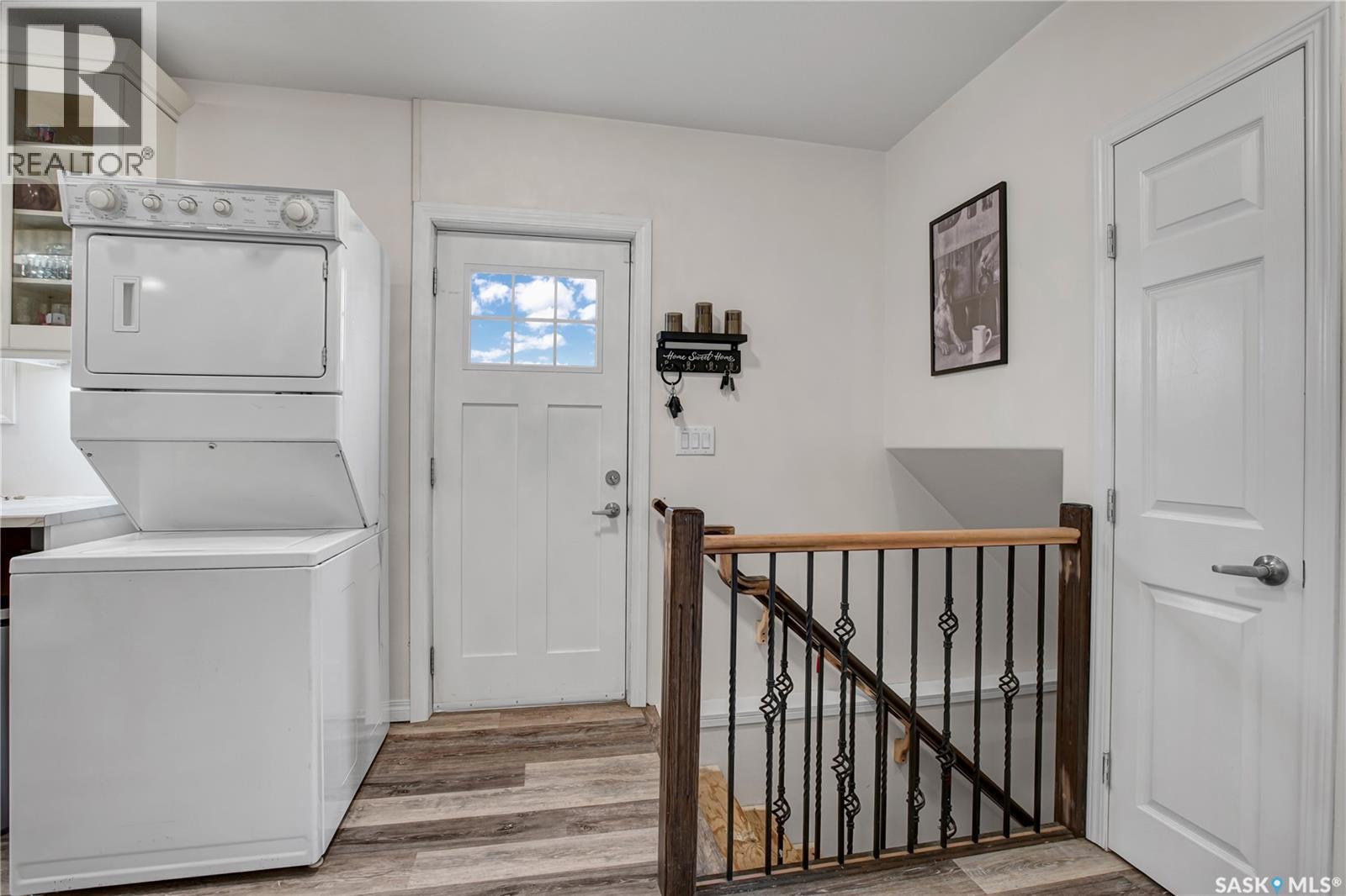 2524 Kelvin AVENUE - 10