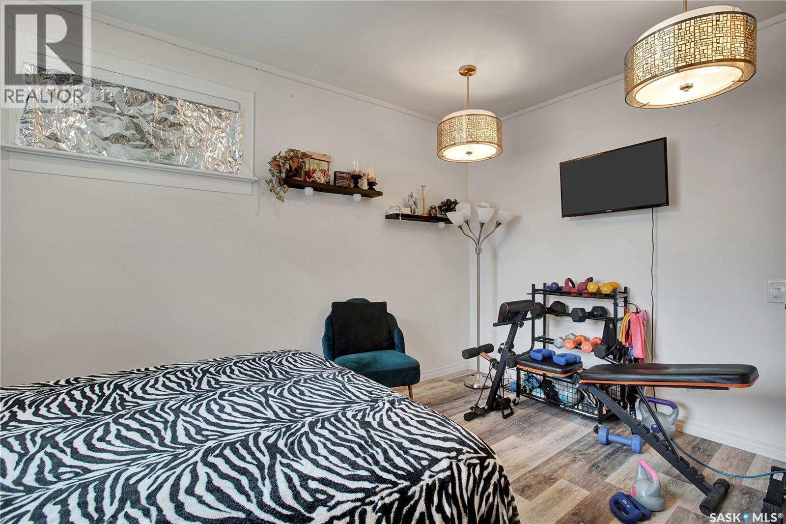 2524 Kelvin AVENUE - 12