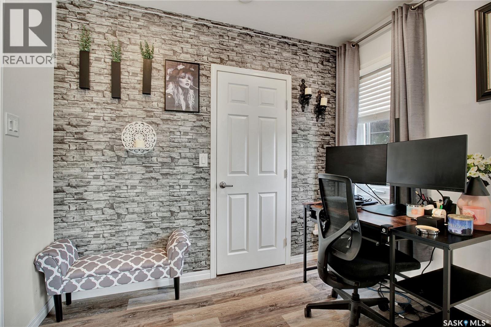 2524 Kelvin AVENUE - 14