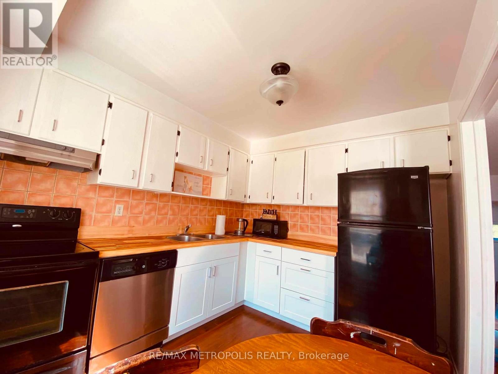 85 ELMVALE AVENUE - 7