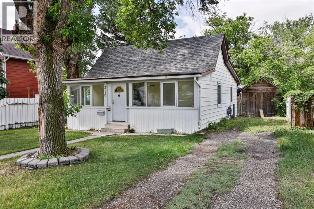 318 16 Street N - 19