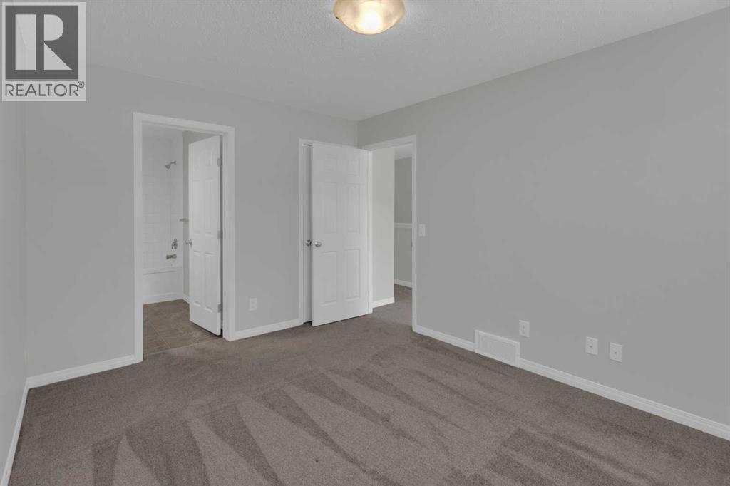 18 Windford Crescent SW — photo 16