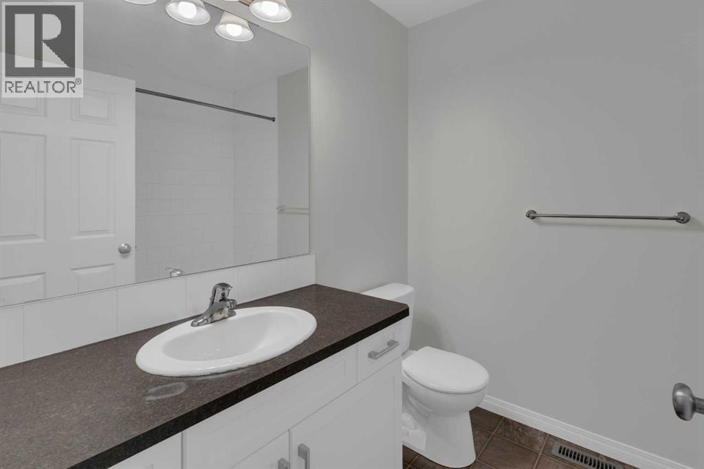 18 Windford Crescent SW — photo 23