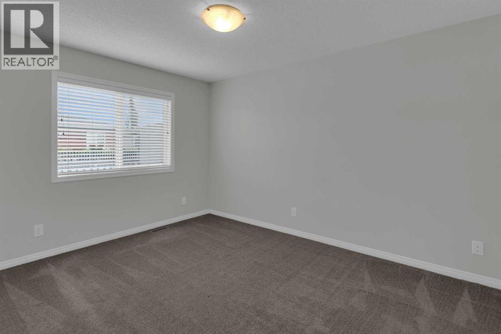 18 Windford Crescent SW — photo 15