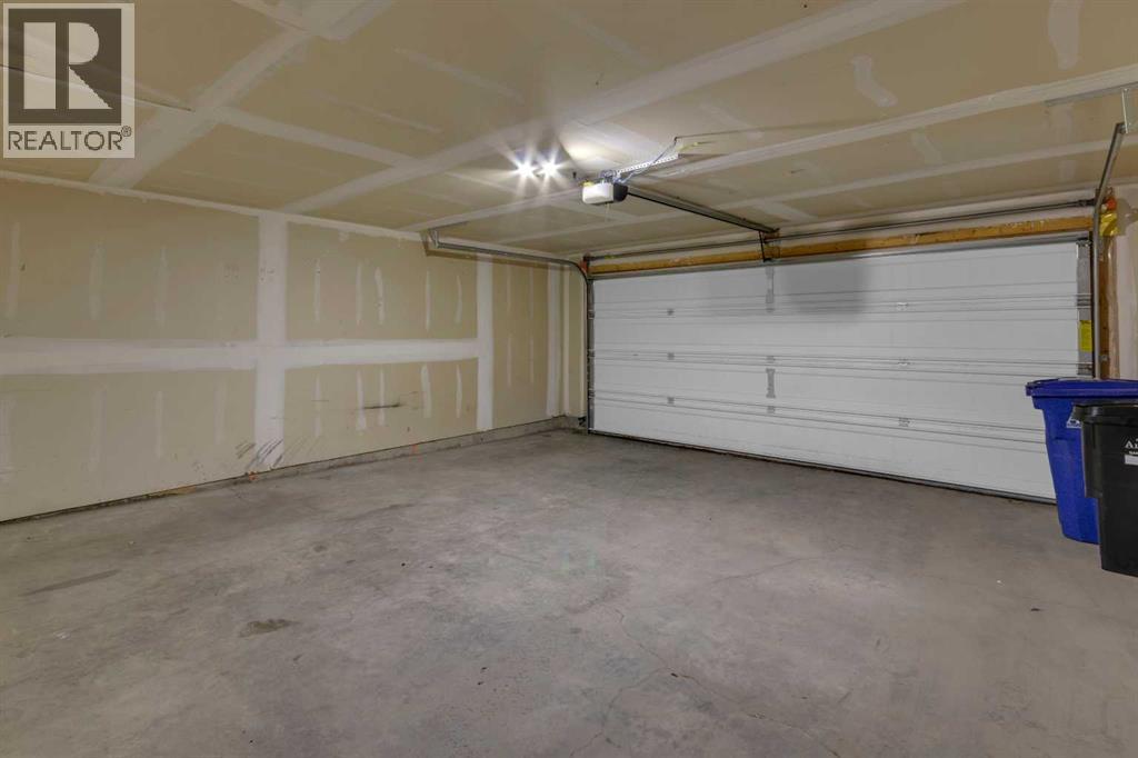 18 Windford Crescent SW — photo 26