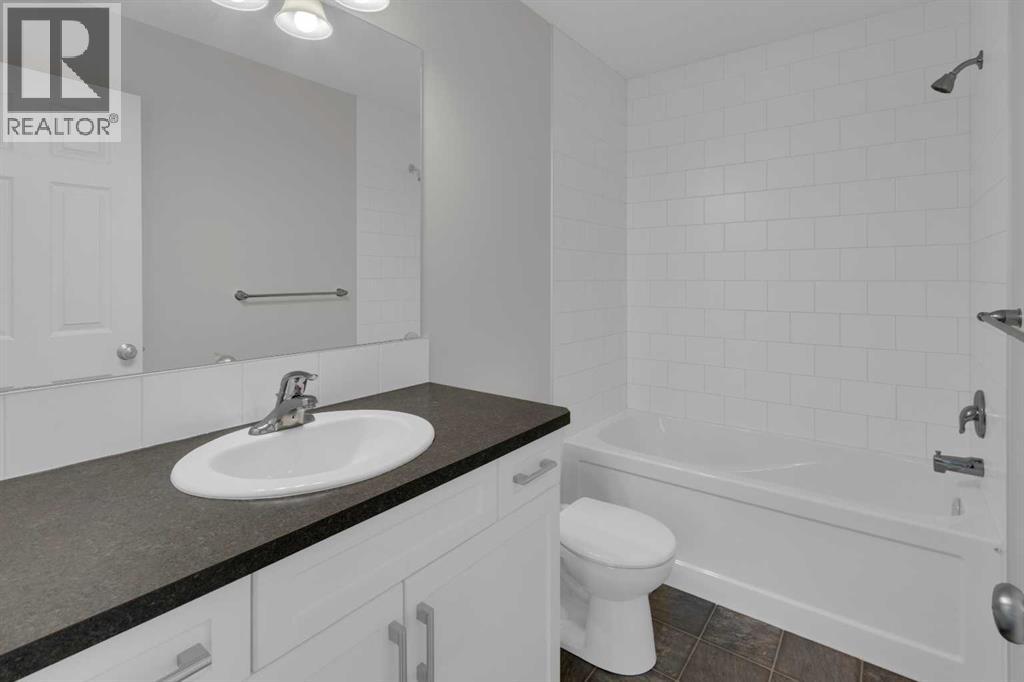 18 Windford Crescent SW — photo 17