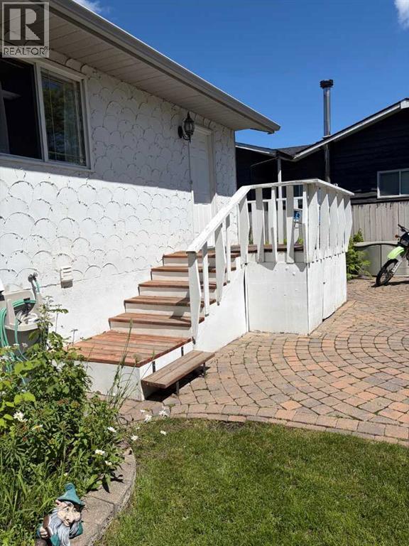 5144 35 Street E - 39