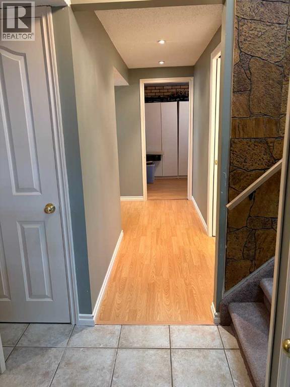 5144 35 Street E - 34