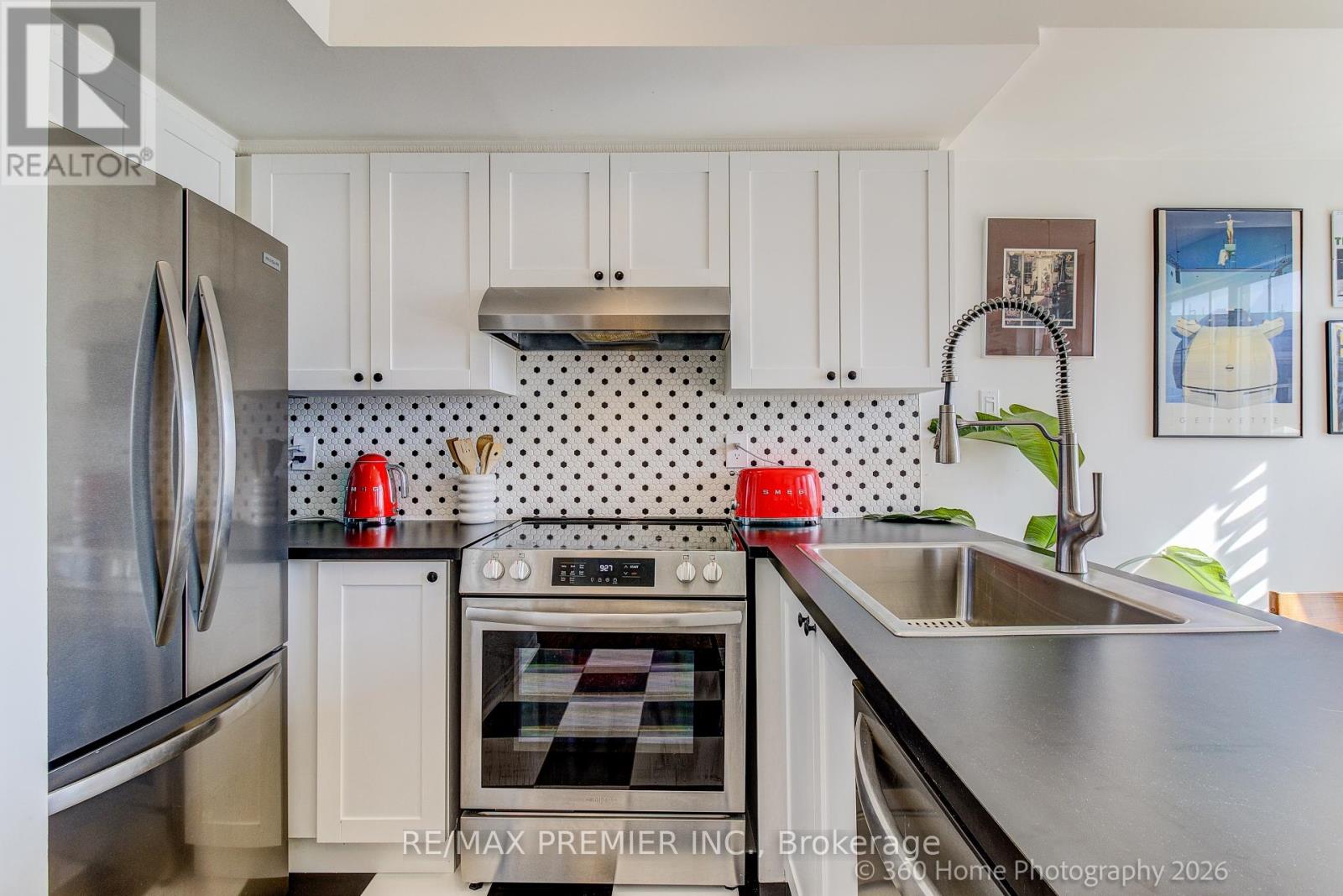 #A205 15 CORNELL MEADOWS AVENUE - 10