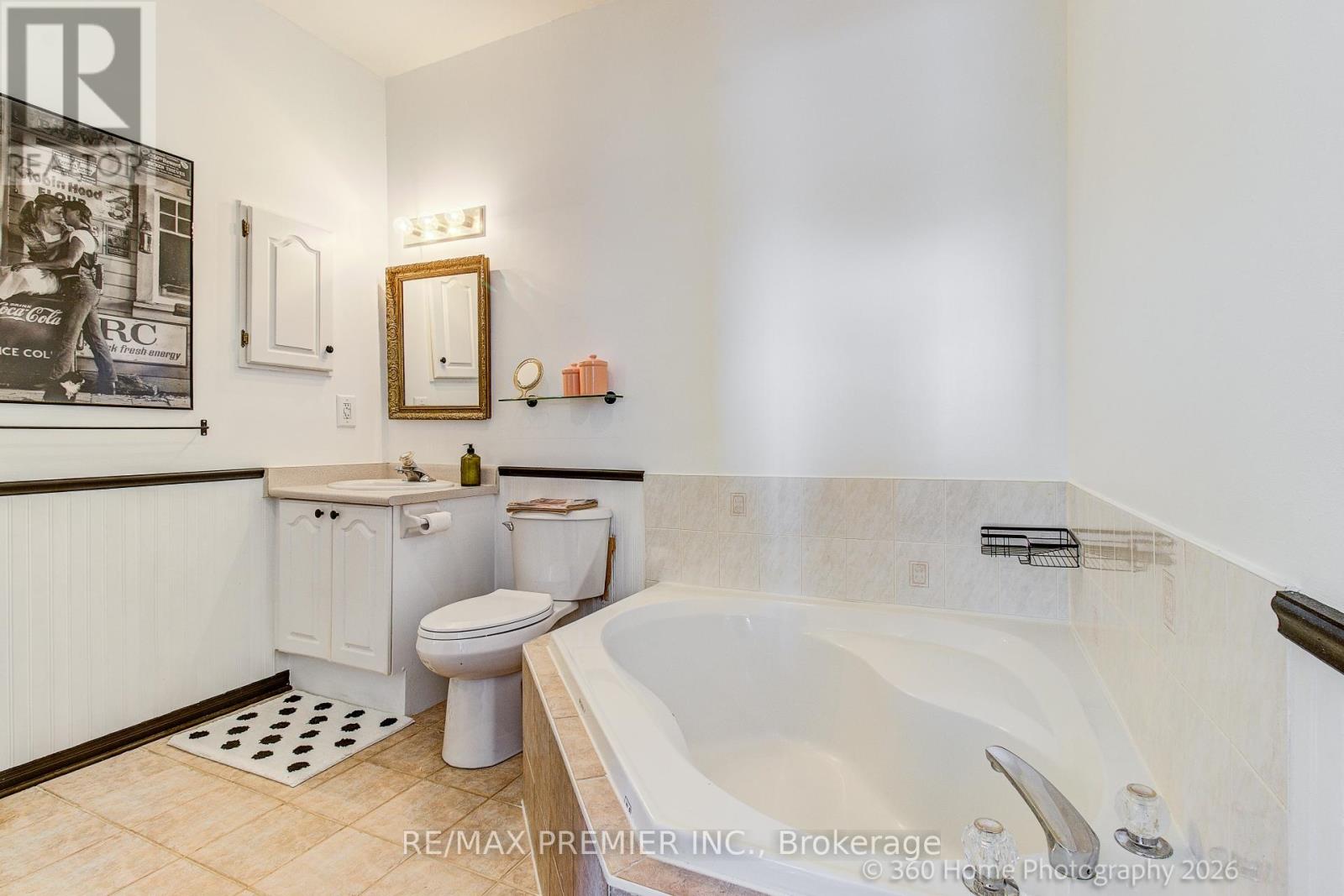 #A205 15 CORNELL MEADOWS AVENUE - 20