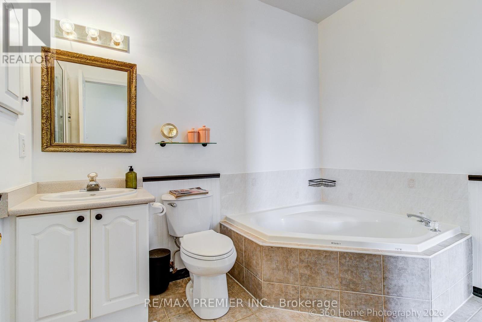 #A205 15 CORNELL MEADOWS AVENUE - 21