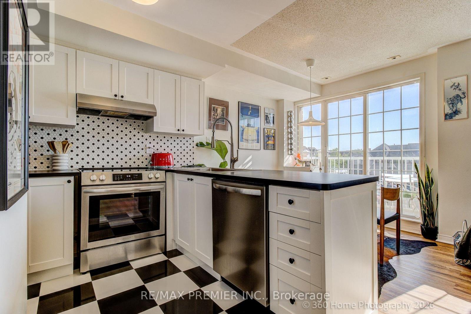 #A205 15 CORNELL MEADOWS AVENUE - 3