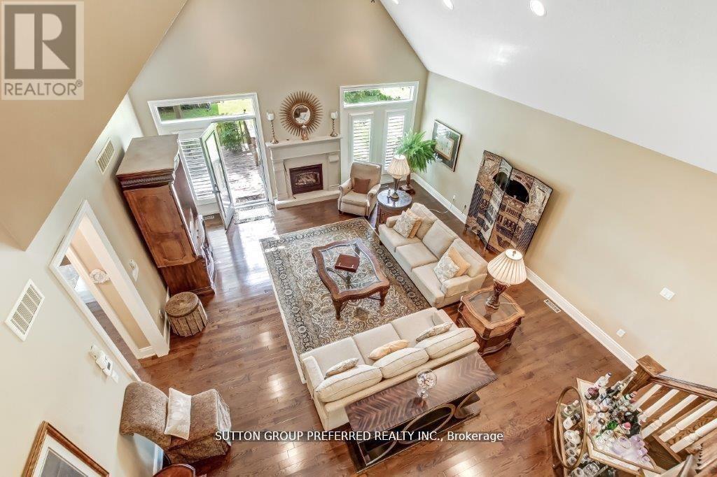 #23 124 NORTH CENTRE ROAD - 24