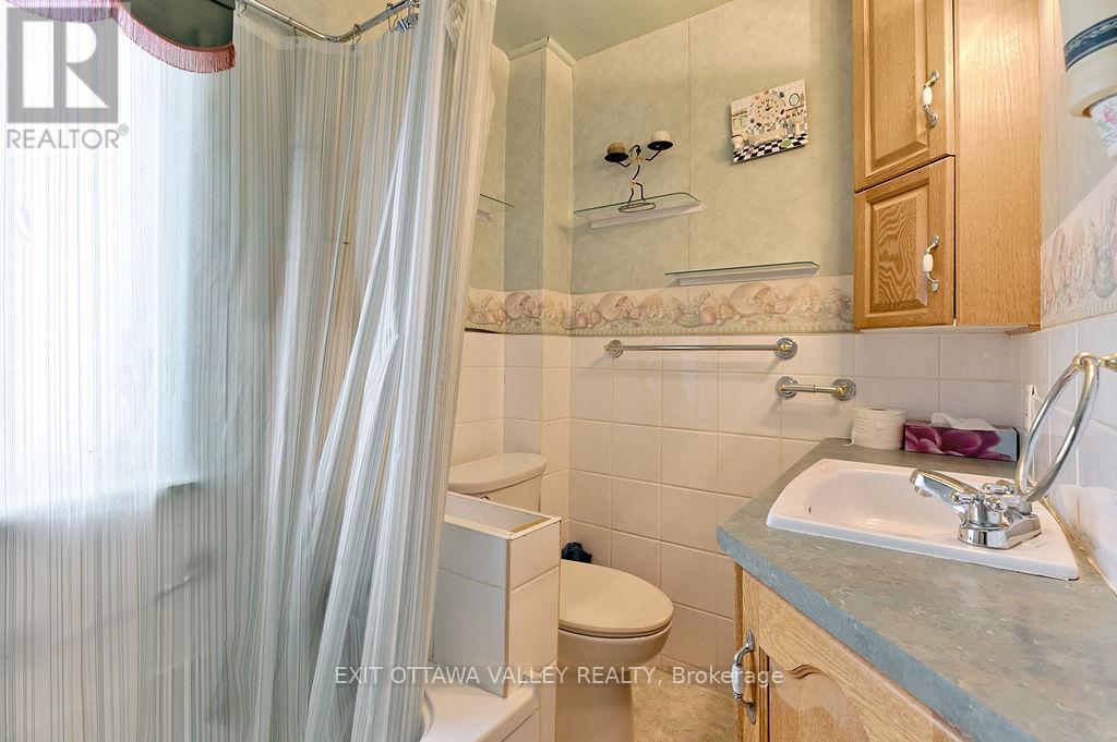 415 TRAFALGAR ROAD - 27