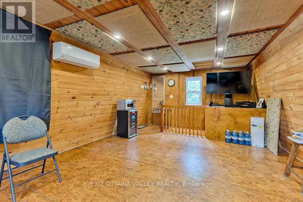4 Bed, 2 Bath House for Sale in Petawawa – 314 CARLA STREET, Petawawa – MLS# X13522768 - Image 35