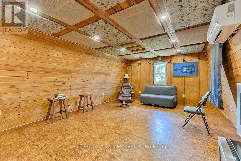 4 Bed, 2 Bath House for Sale in Petawawa – 314 CARLA STREET, Petawawa – MLS# X13522768 - Image 36