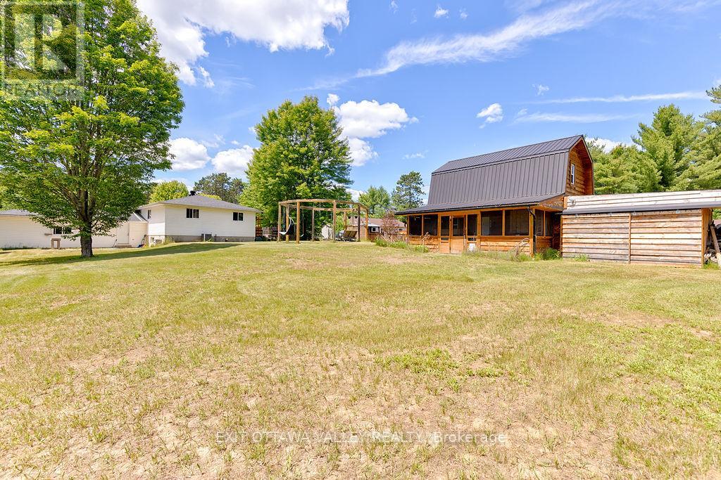 4 Bed, 2 Bath House for Sale in Petawawa – 314 CARLA STREET, Petawawa – MLS# X13522768 - Image 43