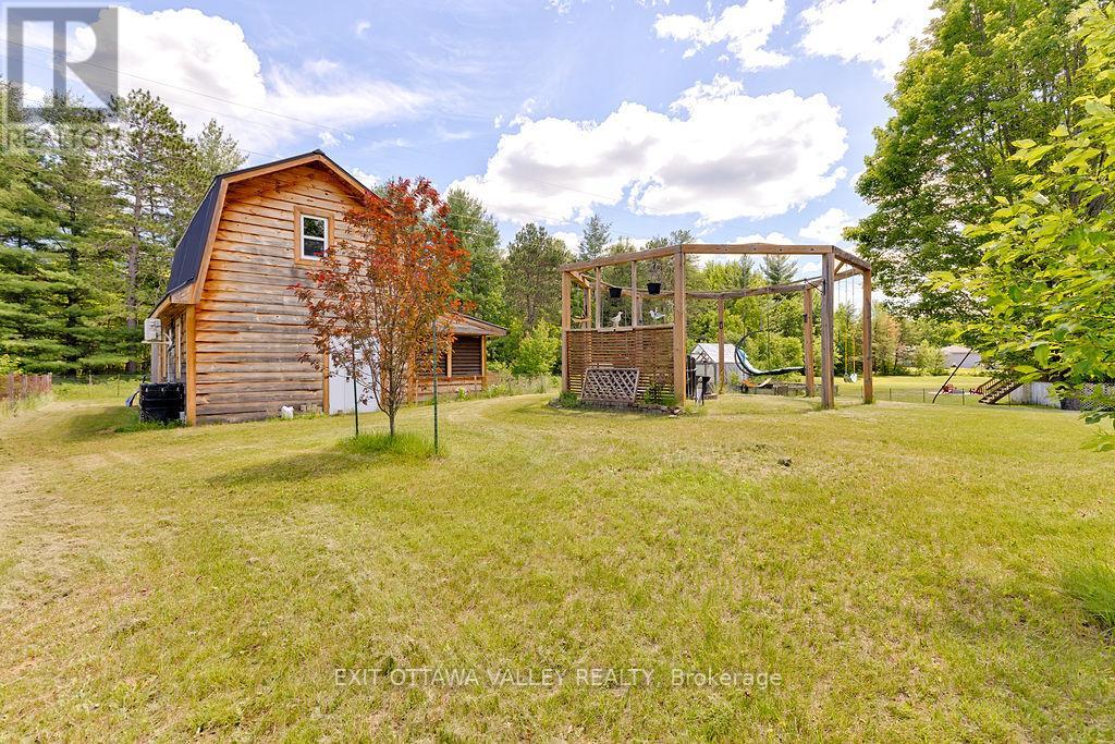 4 Bed, 2 Bath House for Sale in Petawawa – 314 CARLA STREET, Petawawa – MLS# X13522768 - Image 48