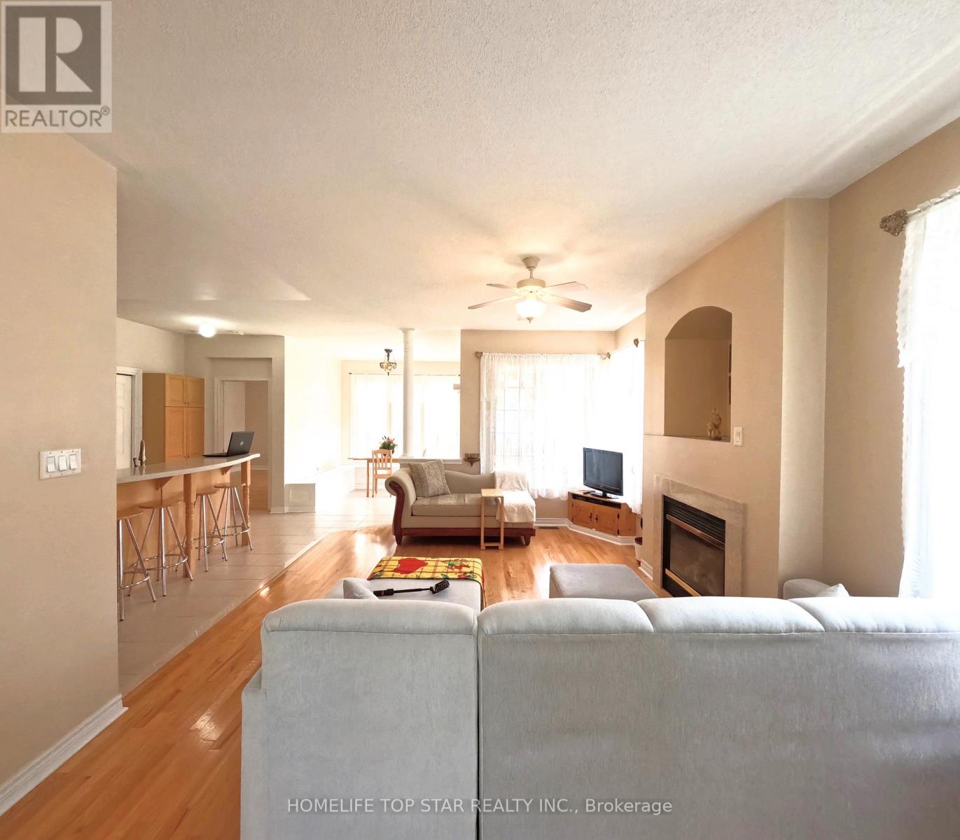 26 DELRAY DRIVE E - 13