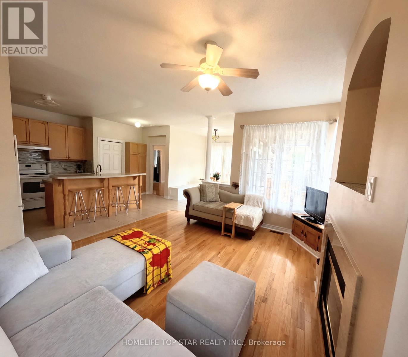 26 DELRAY DRIVE E - 23