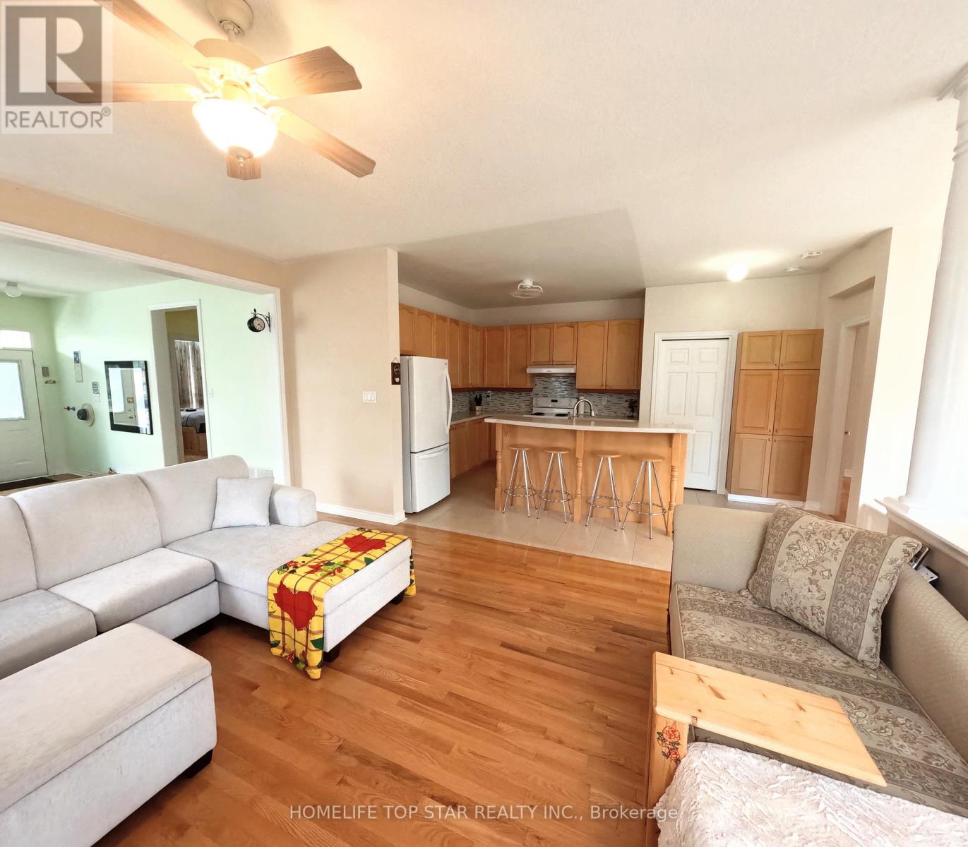 26 DELRAY DRIVE E - 25