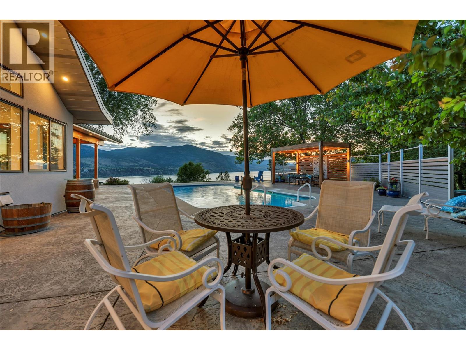 320 Parsons Road - 5