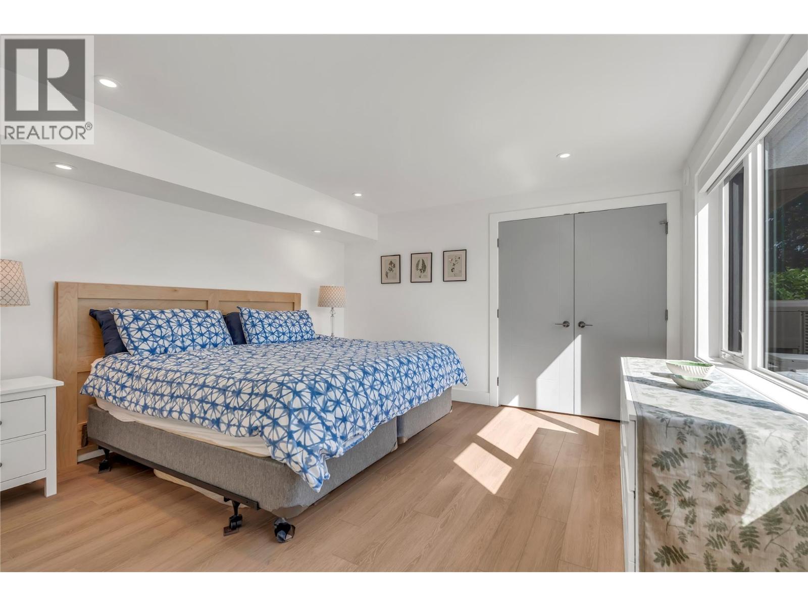 320 Parsons Road - 48