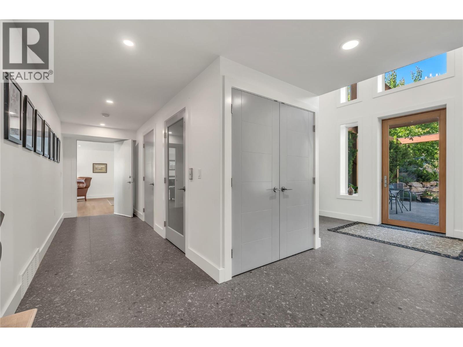 320 Parsons Road - 38