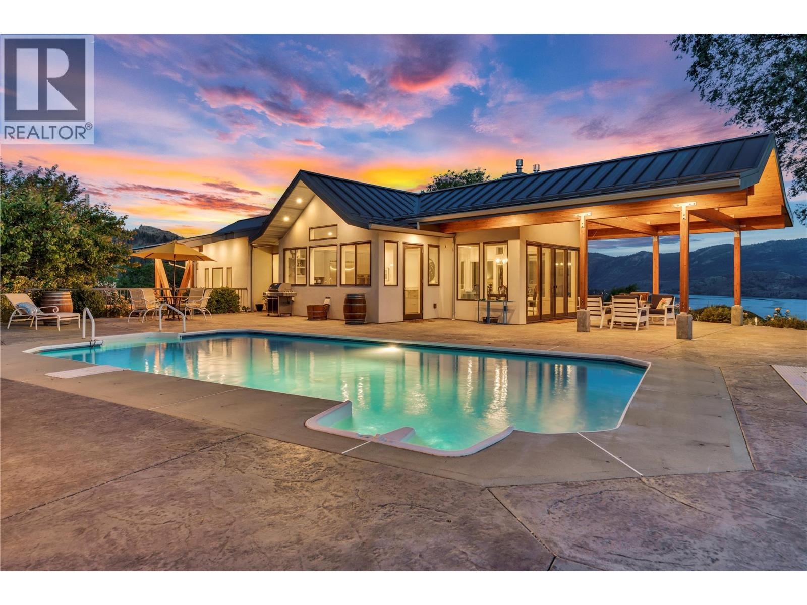 320 Parsons Road - 1