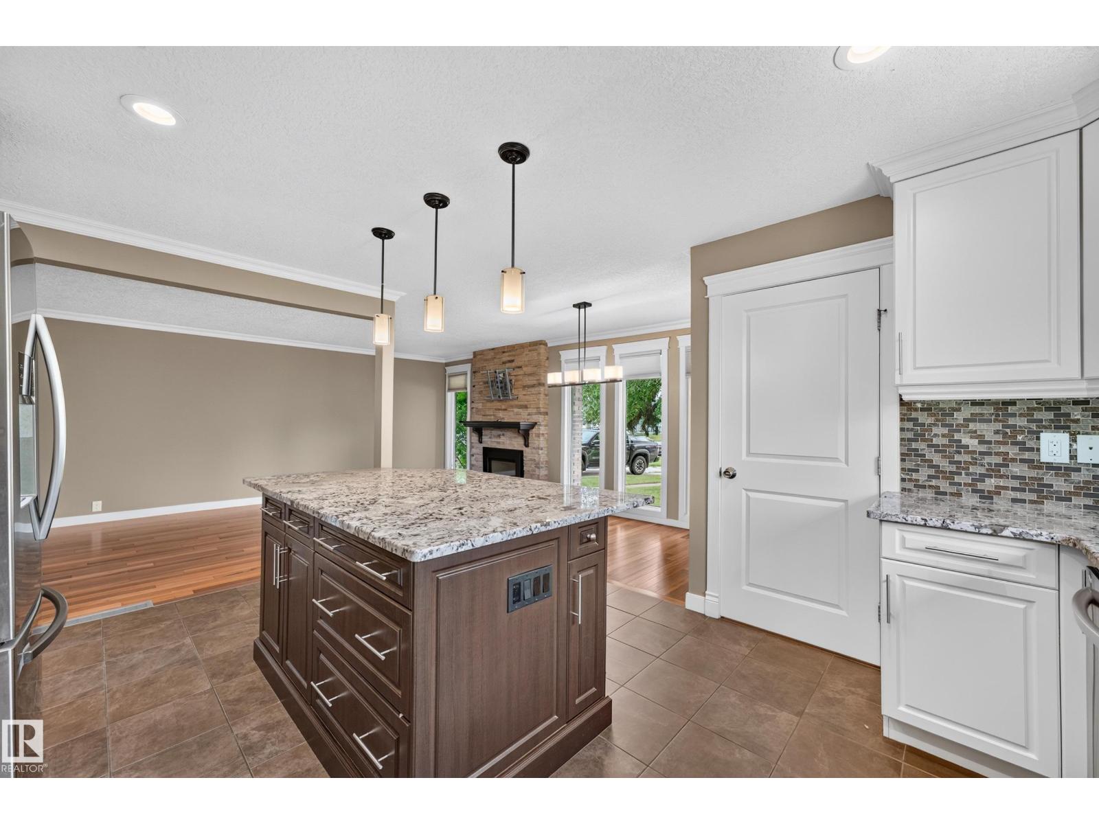 12819 45 ST NW - 12