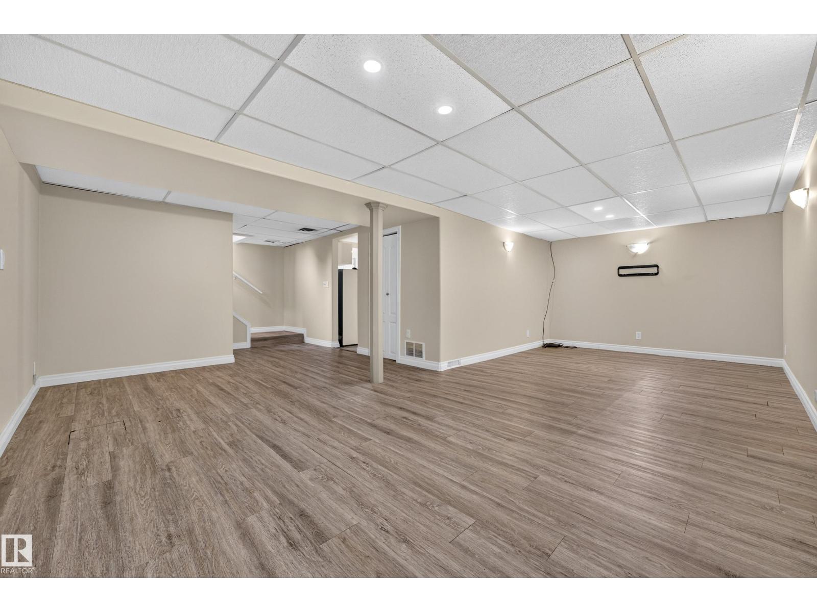 12819 45 ST NW - 34
