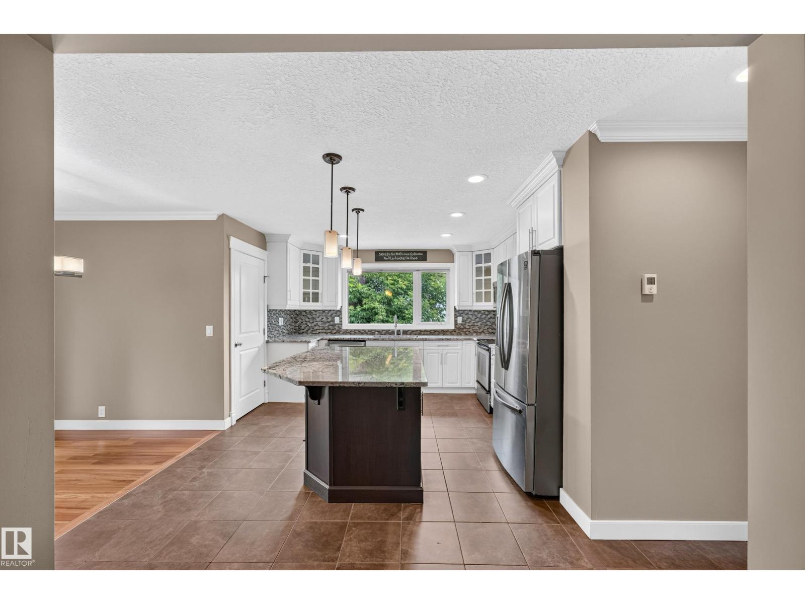 12819 45 ST NW - 1