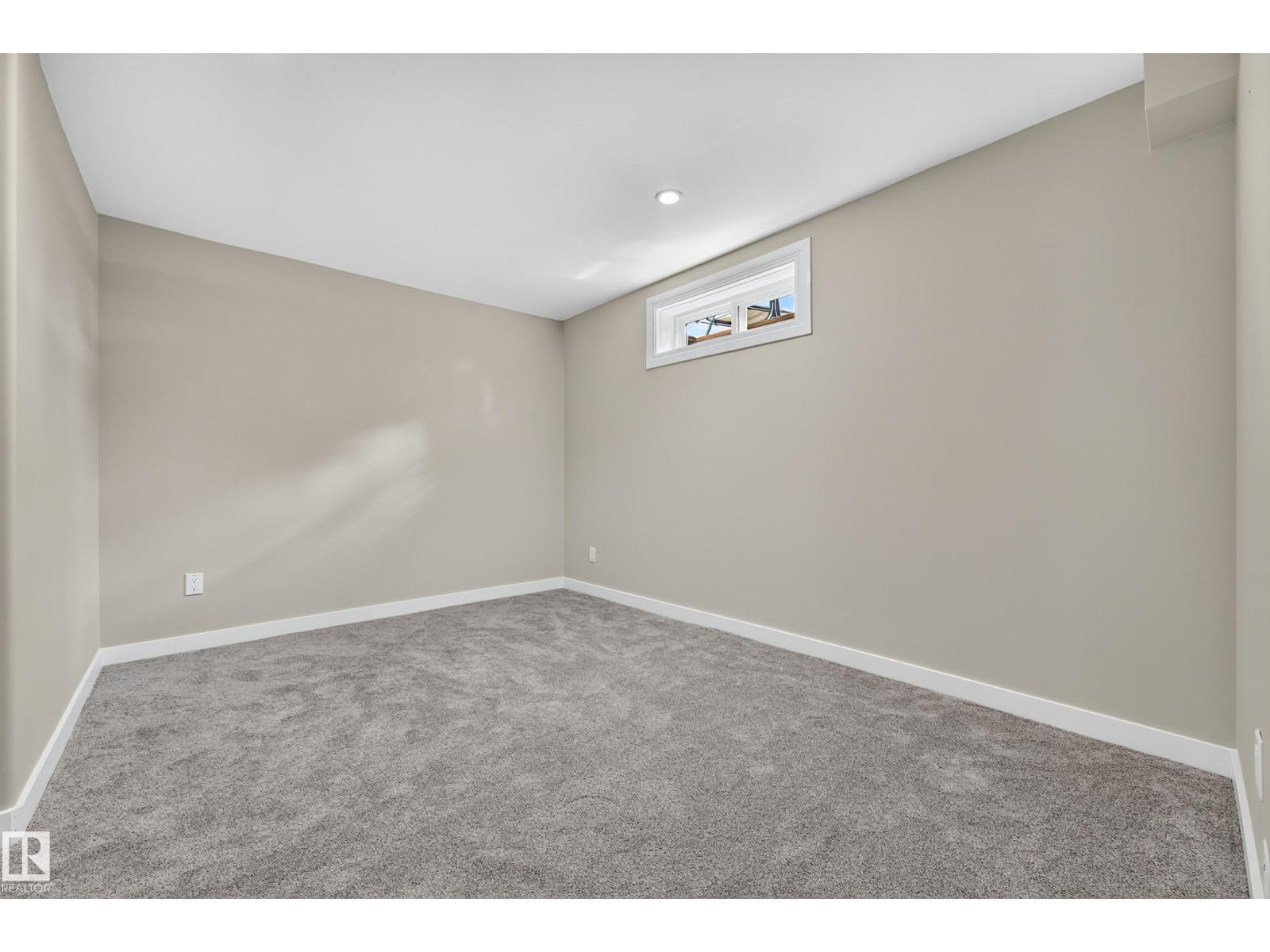 12819 45 ST NW - 39