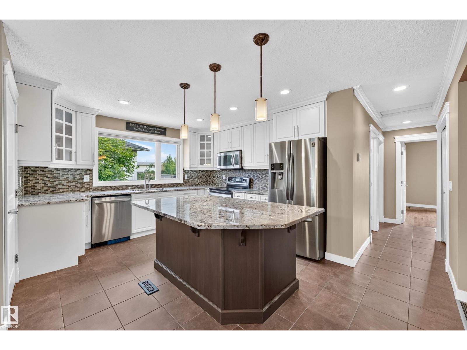 12819 45 ST NW - 8