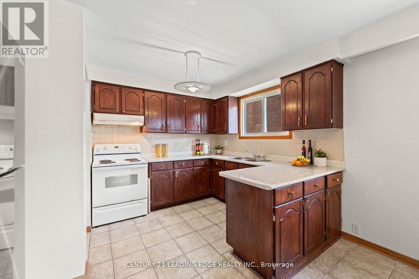 881 BLAIRHOLM AVENUE - 15