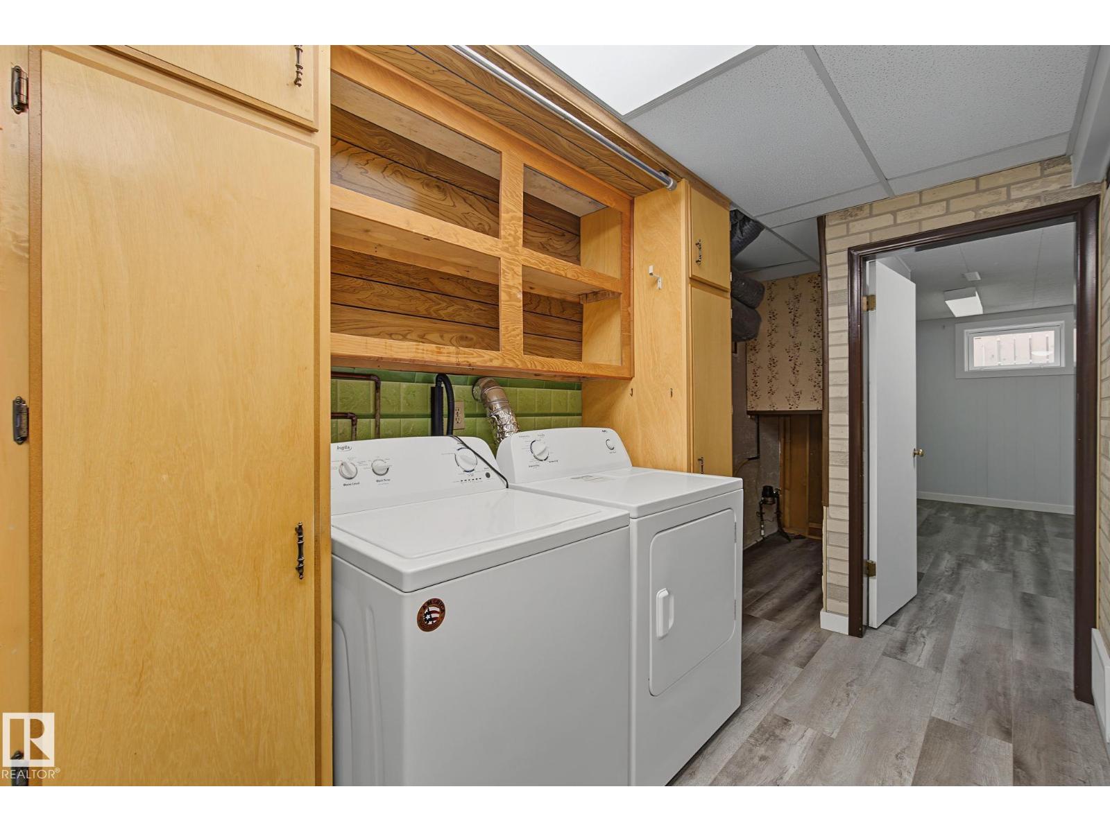 9545 65 AV NW — photo 29