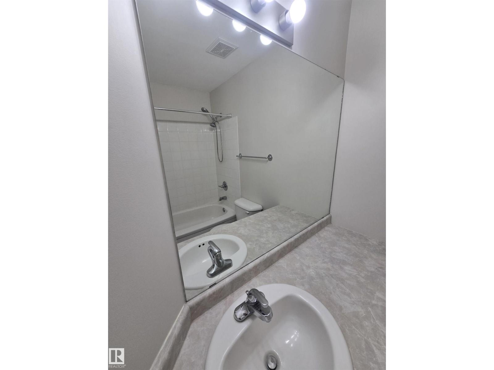 #105 11109 84 AV NW - 20